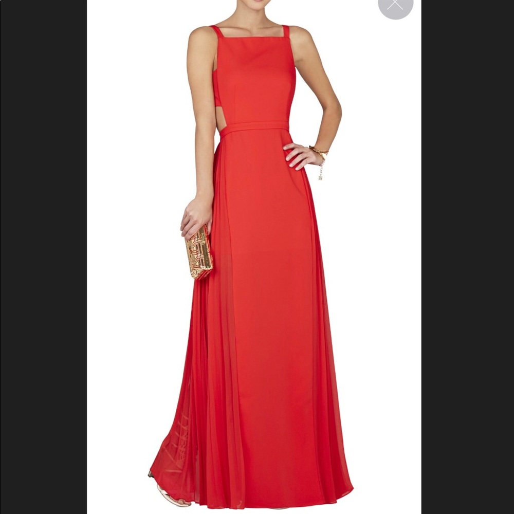 Brielle Sleeveless Side-Pleated Gown in Red